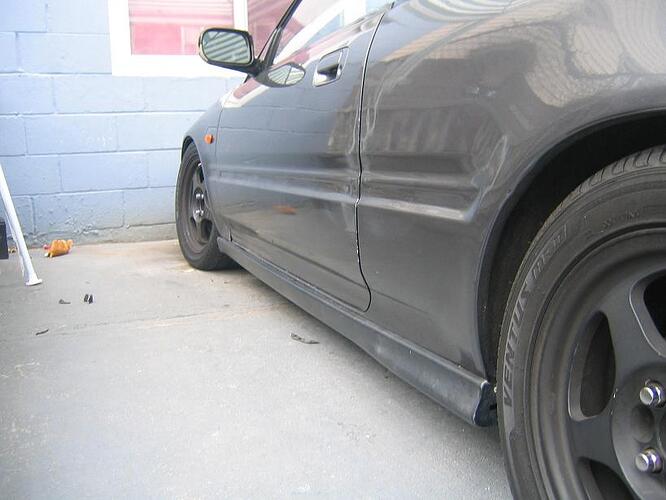 EK sideskirts 006.JPG