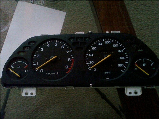 Gauge_cluster.jpg