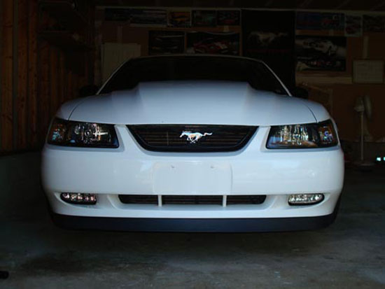 mustang-fog-lights-9904-11.jpg